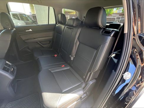 Certified 2023 Volkswagen Atlas SE w/ Panoramic Sunroof Package FWD image 25