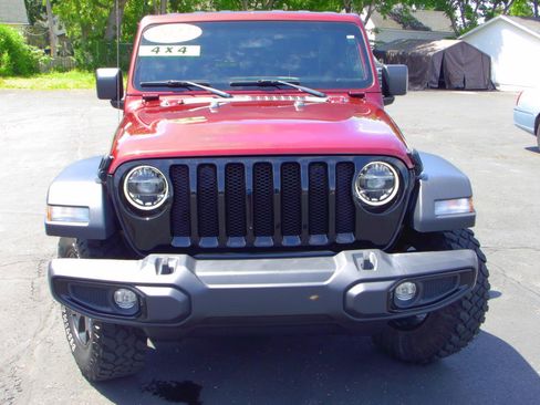 Used 2022 Jeep Wrangler Sport AWD/4WD image 30