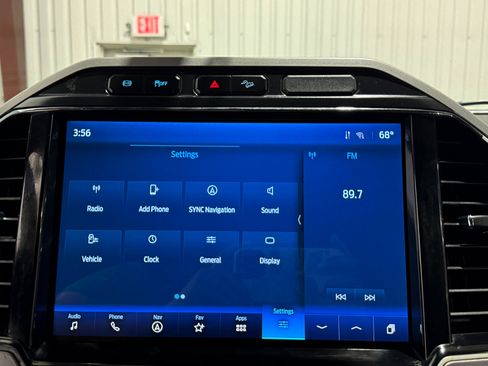 Used 2022 Ford F350 Lariat w/ Black Appearance Package image 45