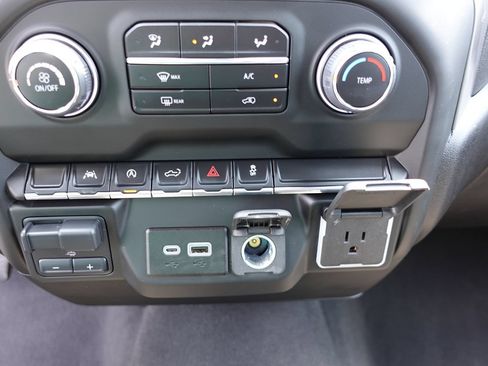 Used 2024 Chevrolet Silverado 1500 Custom AWD/4WD image 45