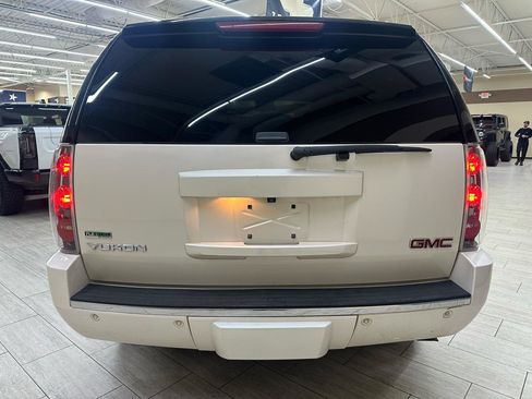 Used 2012 GMC Yukon Denali AWD/4WD image 8