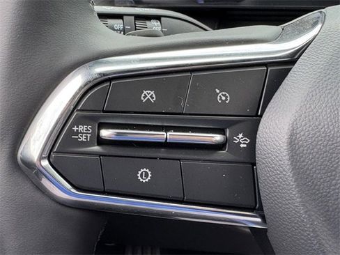 New 2026 Chevrolet Equinox LT w/ Convenience Package II image 18