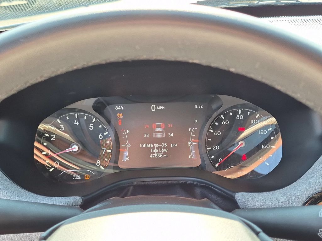 Used 2023 Jeep Compass Latitude AWD/4WD image 16