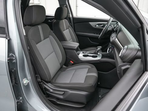 Used 2025 Chevrolet Blazer LT AWD/4WD image 21