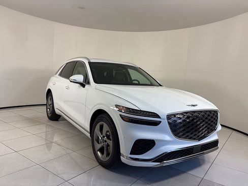 New 2026 Genesis GV70 2.5T Advanced image 7