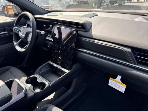 New 2026 GMC Terrain Elevation image 28