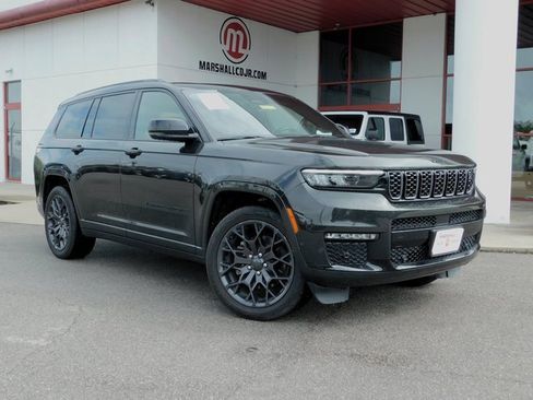 Used 2023 Jeep Grand Cherokee L Summit image 2