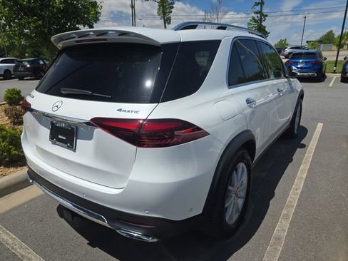 Used 2024 Mercedes-Benz GLE 350 4MATIC image 2