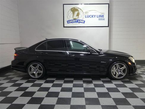 Used 2009 Mercedes-Benz C 63 AMG Sedan image 6
