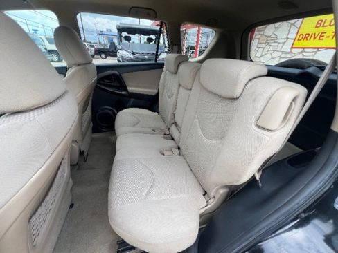 Used 2011 Toyota RAV4 2WD w/ Upgrade Value Pkg image 11