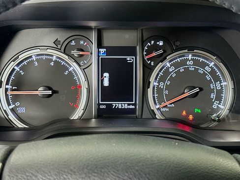 Used 2021 Toyota 4Runner Limited AWD/4WD image 12