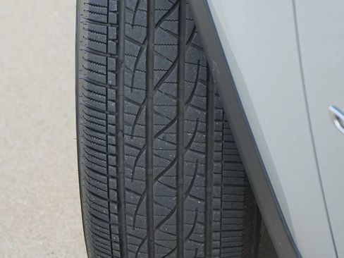 Used 2024 Jeep Grand Cherokee Laredo RWD image 29