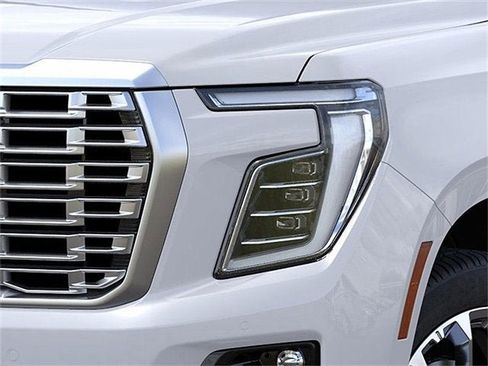 New 2026 GMC Yukon Denali w/ Sun & Power Step Package image 10