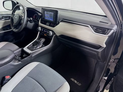 Certified 2019 Toyota RAV4 XLE FWD image 29