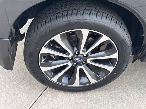 Used 2018 Subaru Forester 2.0XT Touring AWD/4WD image 12