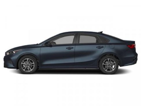 Used 2024 Kia Forte LXS FWD image 3
