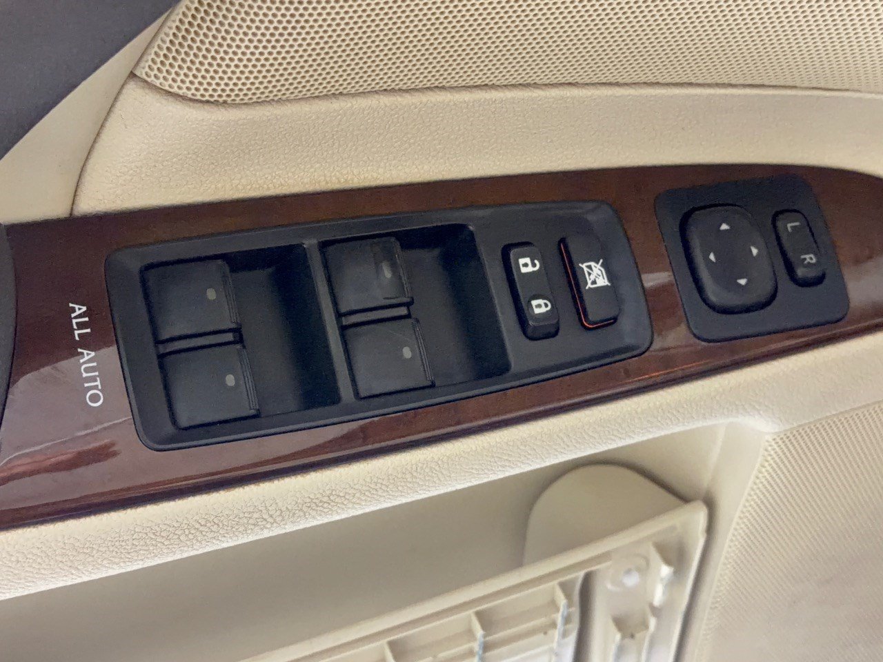 Used 2012 Lexus IS 250 w/ Premium Pkg Value Edition RWD image 14