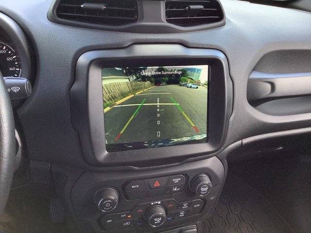 Certified 2023 Jeep Renegade Limited AWD/4WD image 18