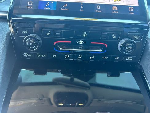 Used 2023 Jeep Grand Cherokee L Limited image 30