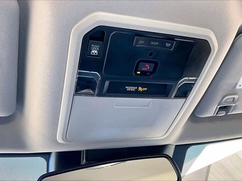 Used 2022 Toyota Tundra SR5 image 29