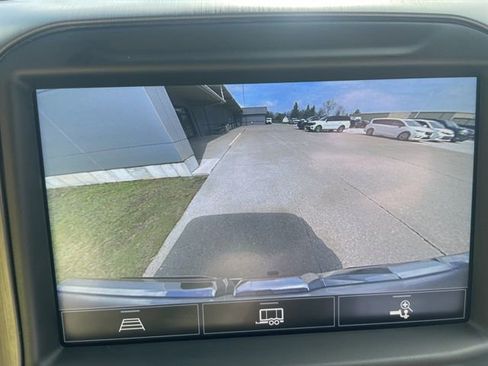 Used 2022 GMC Sierra 1500 AT4 w/ AT4 Premium Package image 28