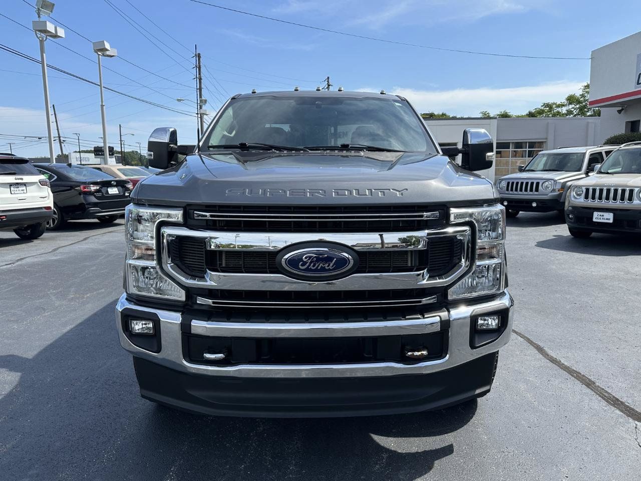 Used 2022 Ford F350 XLT w/ XLT Premium Package AWD/4WD image 5