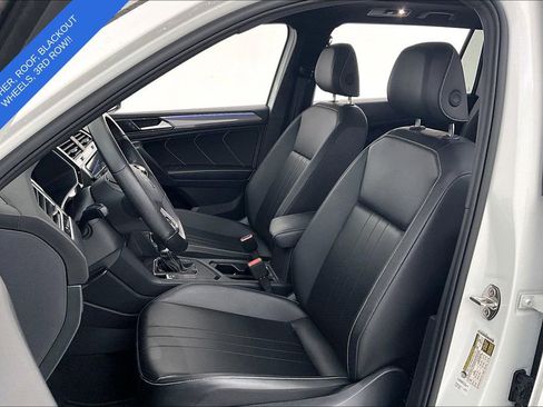 Used 2024 Volkswagen Tiguan SE R-Line FWD image 33