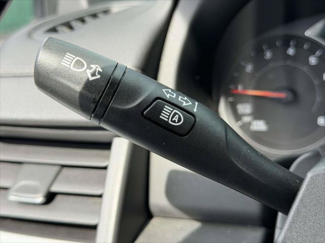 Used 2023 GMC Terrain SLT AWD/4WD image 25