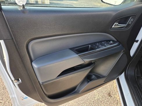 Used 2018 Chevrolet Colorado Z71 image 37