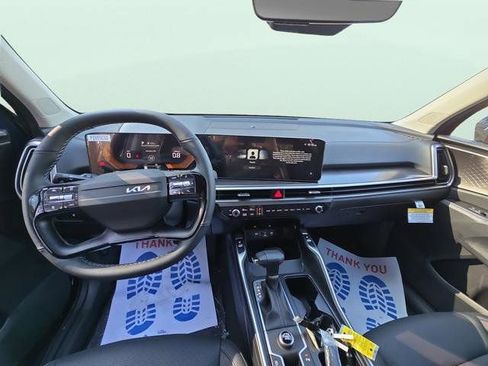 New 2026 Kia Sorento S image 9