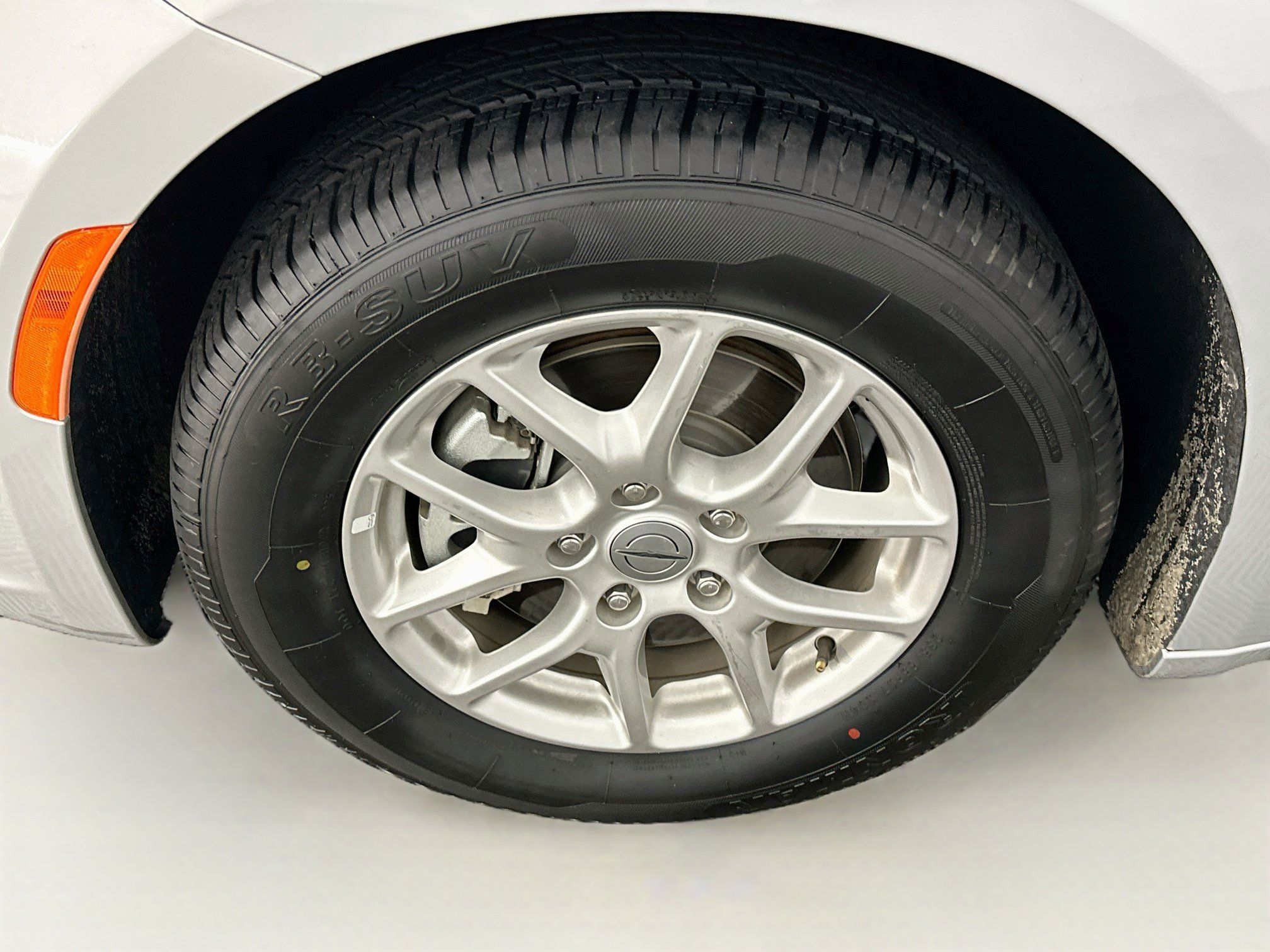 Used 2024 Chrysler Pacifica Touring-L FWD image 11