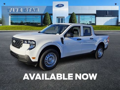 New 2026 Ford Maverick XL image 3