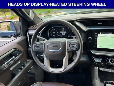 Used 2025 GMC Sierra 1500 Denali w/ Technology Package AWD/4WD image 17