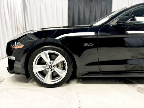 Used 2018 Ford Mustang GT Premium w/ Safe & Smart Package RWD image 12
