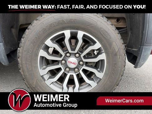 Used 2023 GMC Sierra 1500 AT4 w/ Technology Package AWD/4WD image 9
