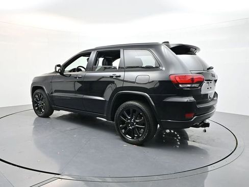 Used 2020 Jeep Grand Cherokee Altitude image 7