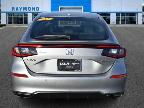 Used 2022 Honda Civic Sport Touring image 4