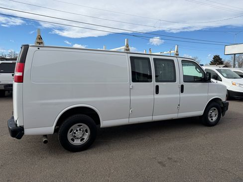 Used 2018 Chevrolet Express 2500 Extended w/ Driver Convenience Package image 10