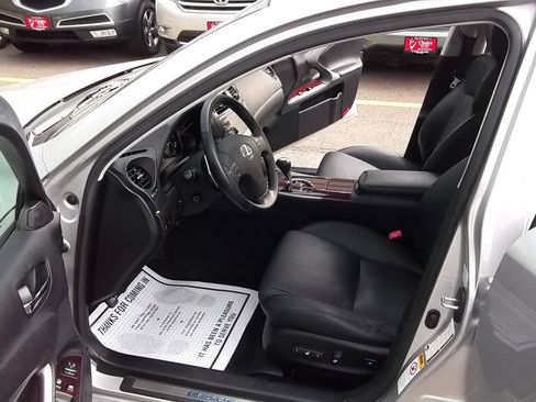 Used 2006 Lexus IS 350 RWD image 6
