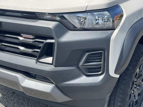 Used 2026 Chevrolet Colorado Trail Boss AWD/4WD image 9
