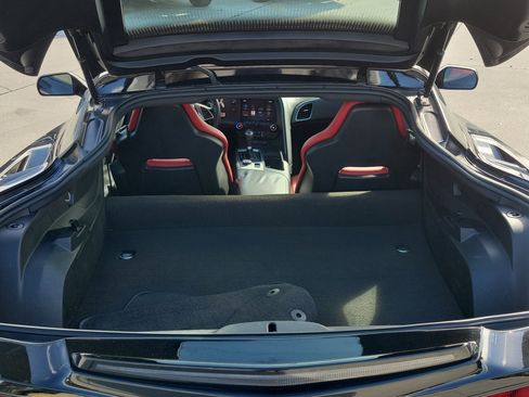 Used 2016 Chevrolet Corvette Stingray Coupe RWD image 14