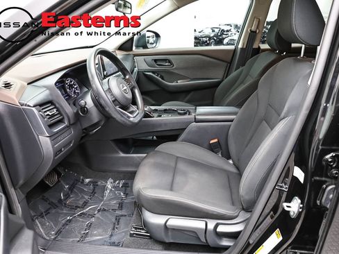 Used 2023 Nissan Rogue S AWD/4WD image 14