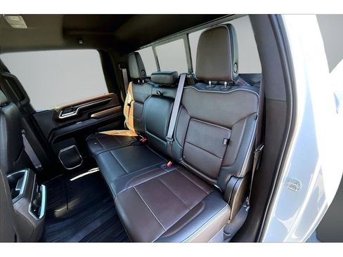 Used 2024 GMC Sierra 2500 Denali w/ Technology Package AWD/4WD image 20