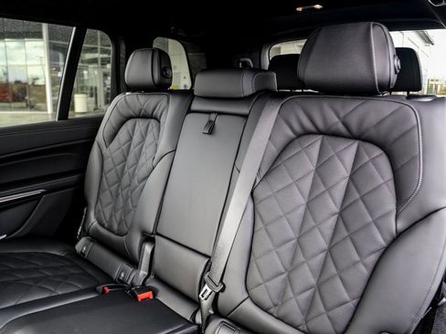 New 2026 BMW X7 xDrive40i image 25