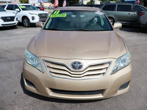 Used 2011 Toyota Camry LE w/ LE Extra-Value Pkg FWD image 8