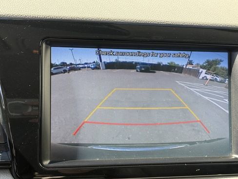 Used 2018 Kia Niro EX Premium FWD image 15