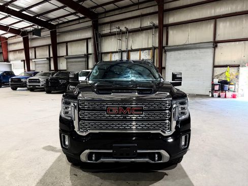 Used 2020 GMC Sierra 2500 Denali w/ Denali Ultimate Package AWD/4WD image 10