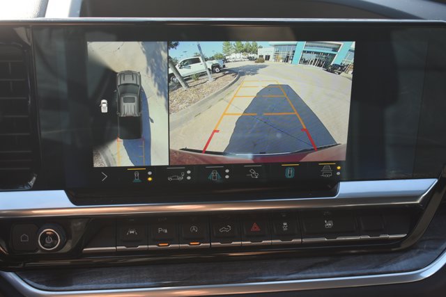 Used 2022 Chevrolet Silverado 1500 LTZ w/ LTZ Convenience Package II AWD/4WD image 26