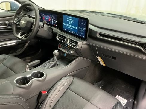 New 2026 Ford Mustang GT Premium w/ GT Performance Package RWD image 17