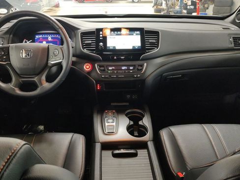 Certified 2023 Honda Passport TrailSport image 22
